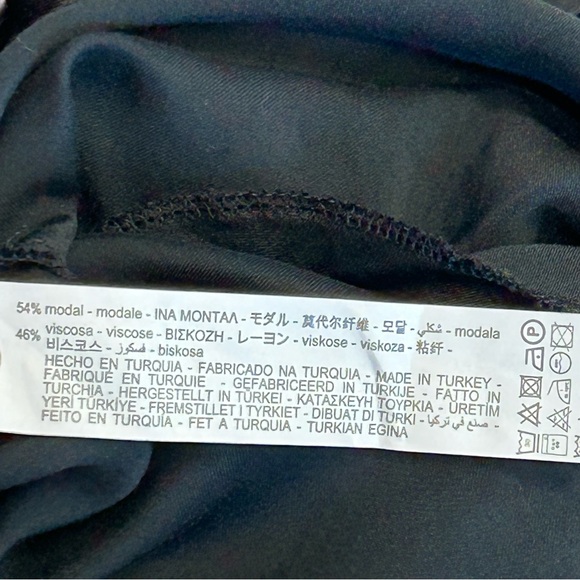 Zara Black satin effect asymmetrical one shoulder chain-link strap crop top XS - Picture 12 of 13